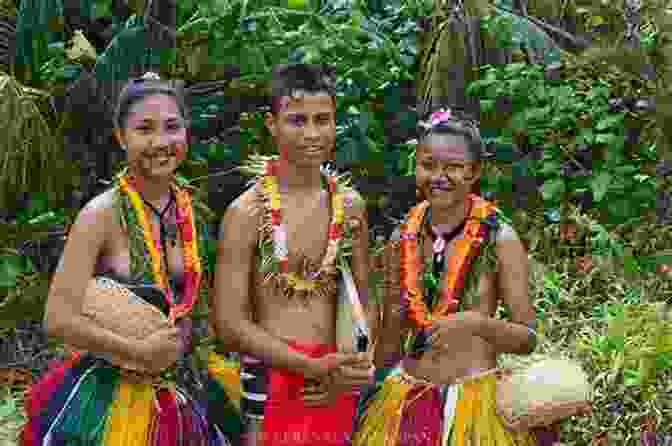 A Group Of Pacific Islanders Gathered In Traditional Clothing, Their Expressions Reflecting A Rich Blend Of Cultural Heritage And The Complexities Of Encounters. Authenticity And Authorship In Pacific Island Encounters: New Lives Of Old Imaginaries (ASAO Studies In Pacific Anthropology 11)